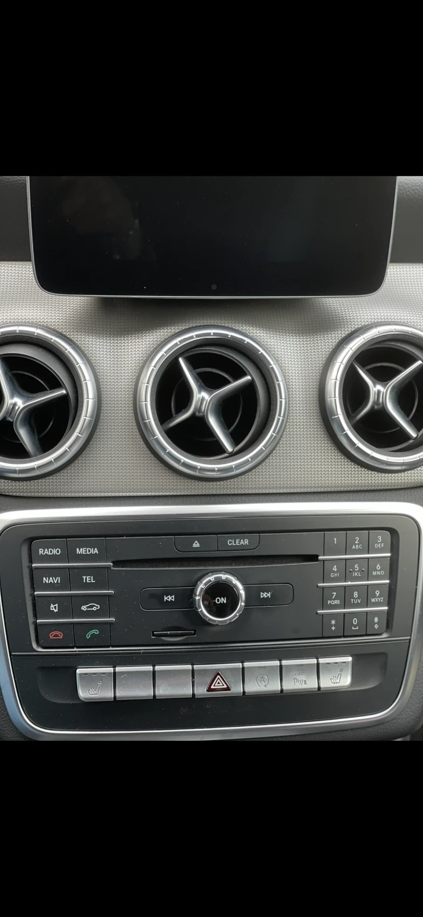 Mercedes-Benz CLA 180, снимка 4 - Автомобили и джипове - 54737023