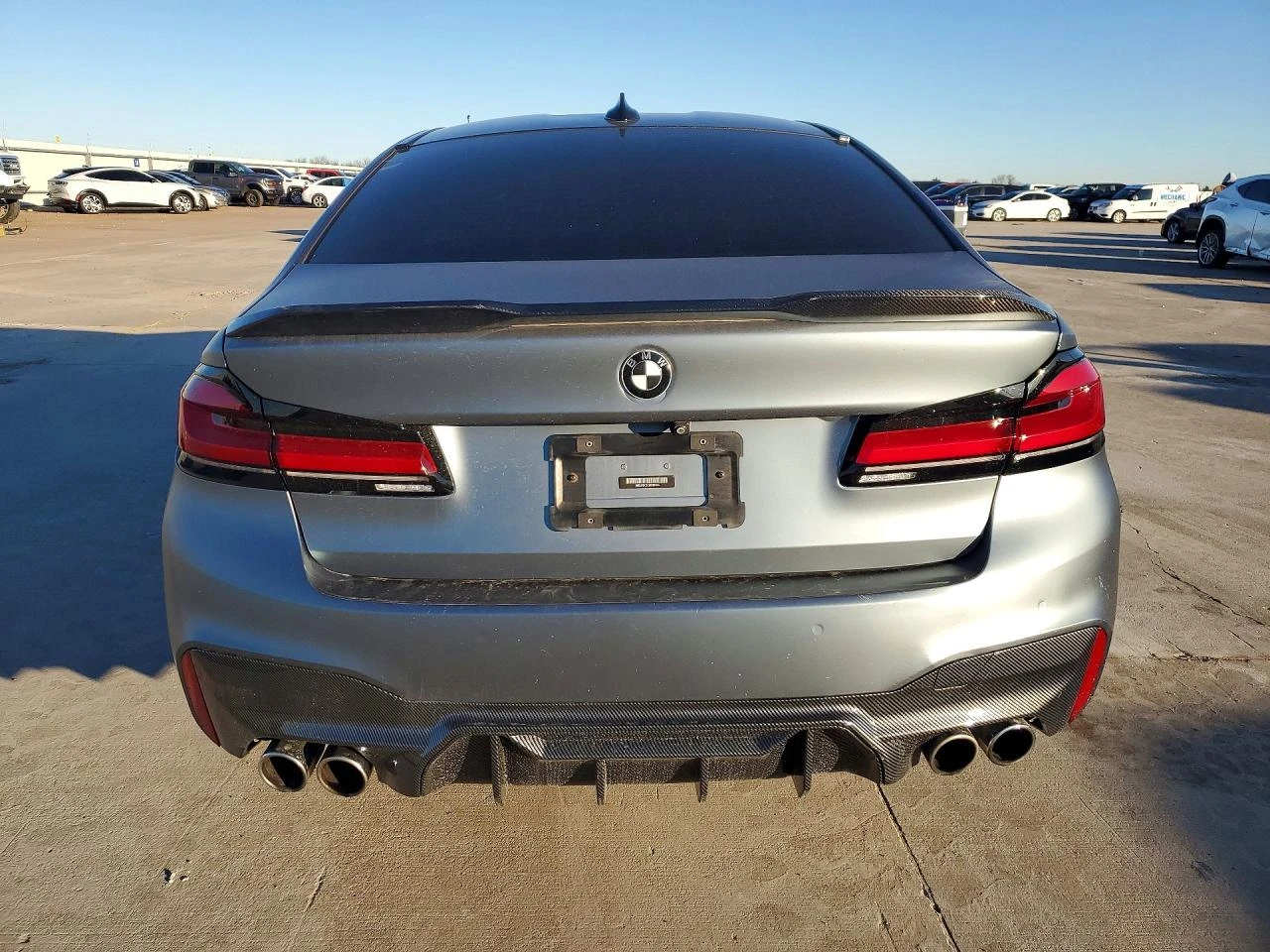 BMW M5 * CARFAX * 360 * HARMAN * ОБДУХВАНЕ * , снимка 6 - Автомобили и джипове - 55047272