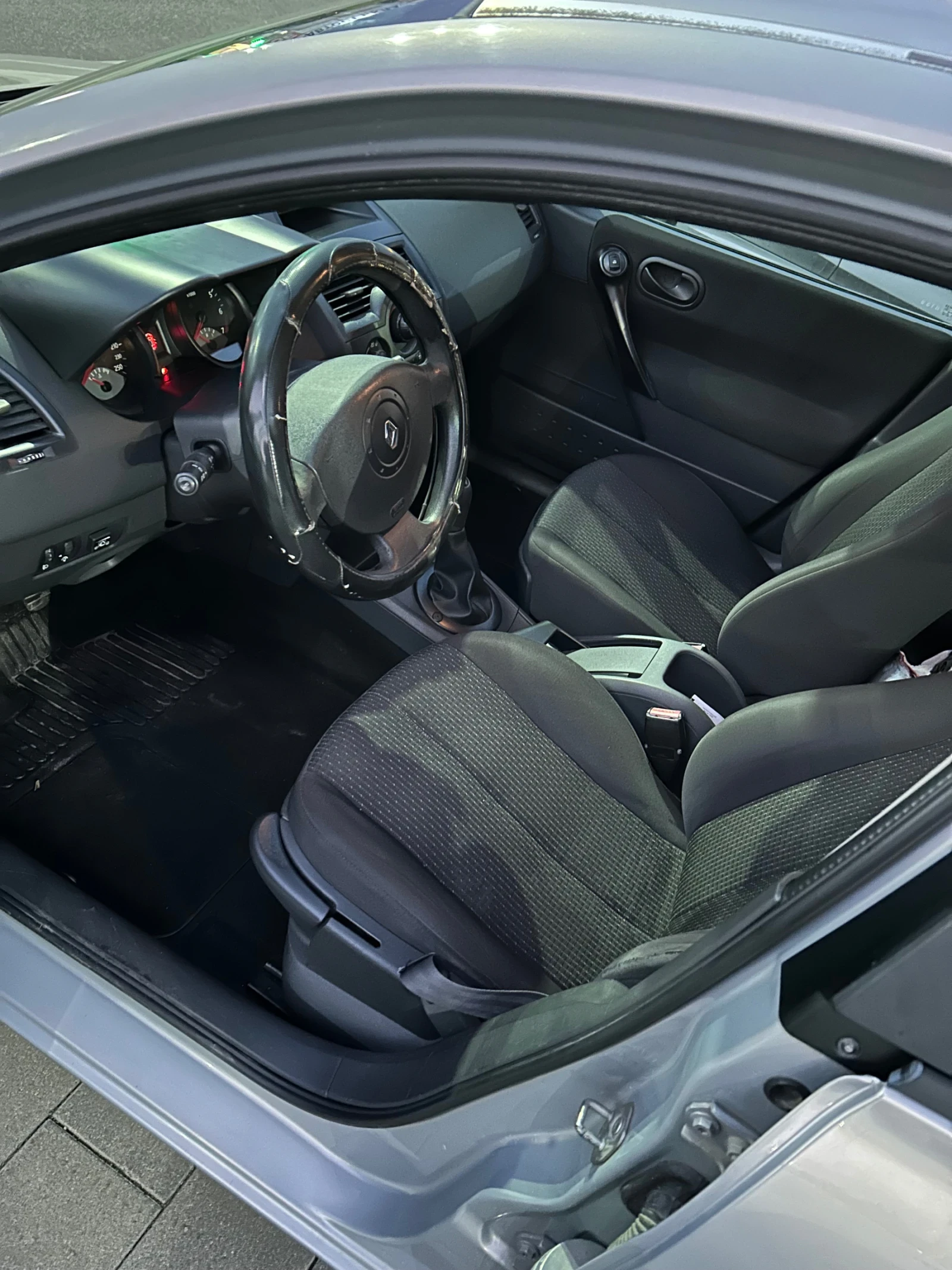 Renault Megane, снимка 13 - Автомобили и джипове - 55202092