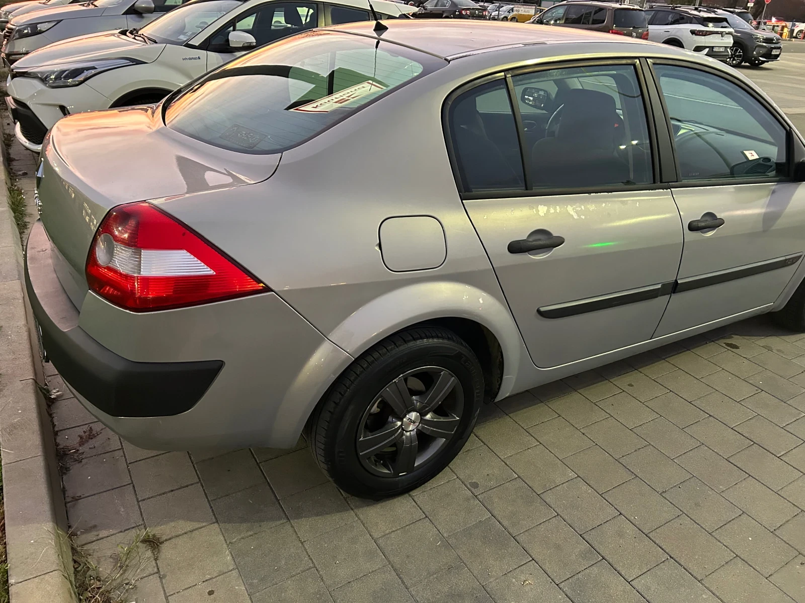 Renault Megane, снимка 7 - Автомобили и джипове - 55202092