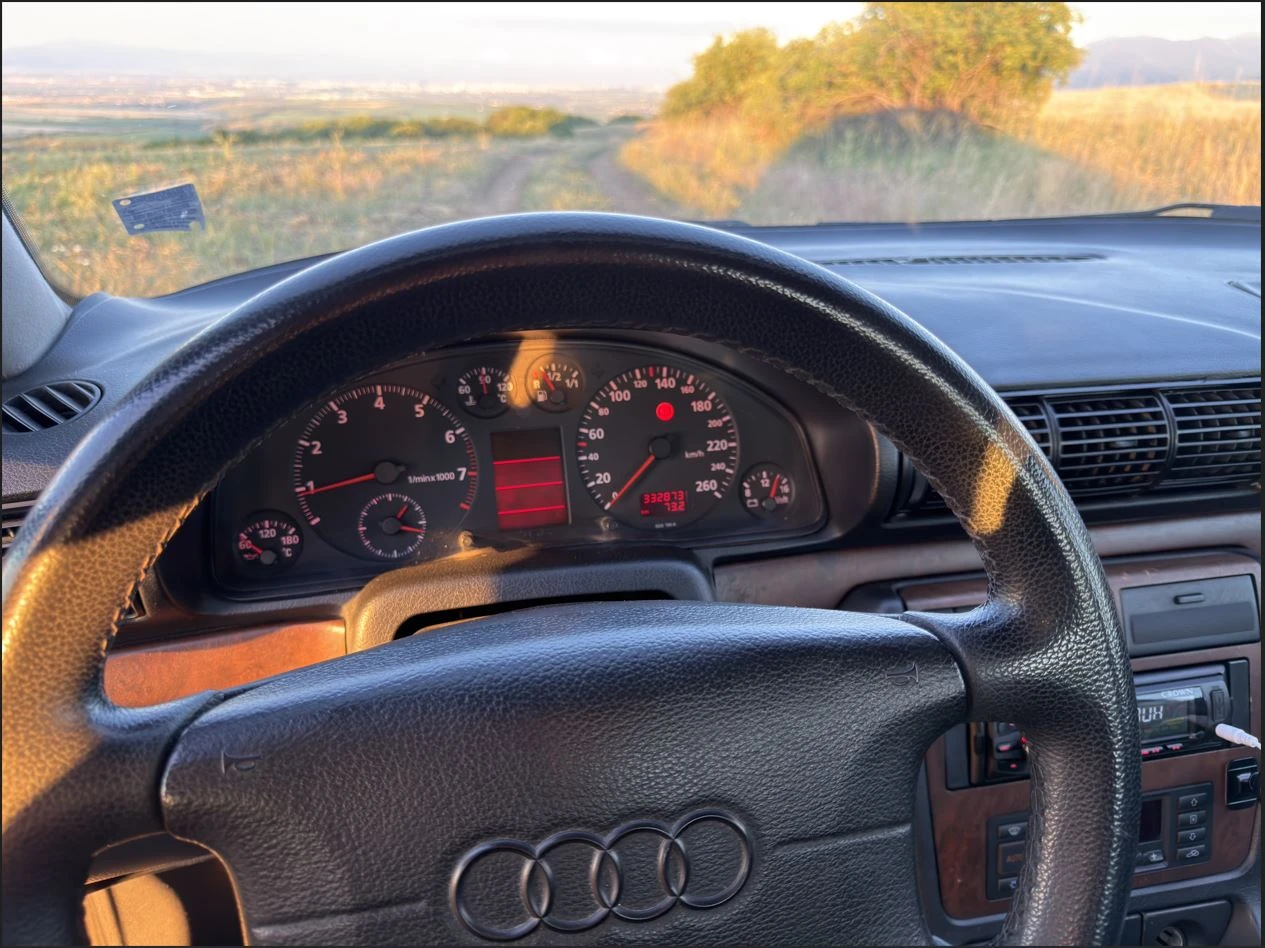 Audi A4 1.8T Quattro, снимка 10 - Автомобили и джипове - 55262652
