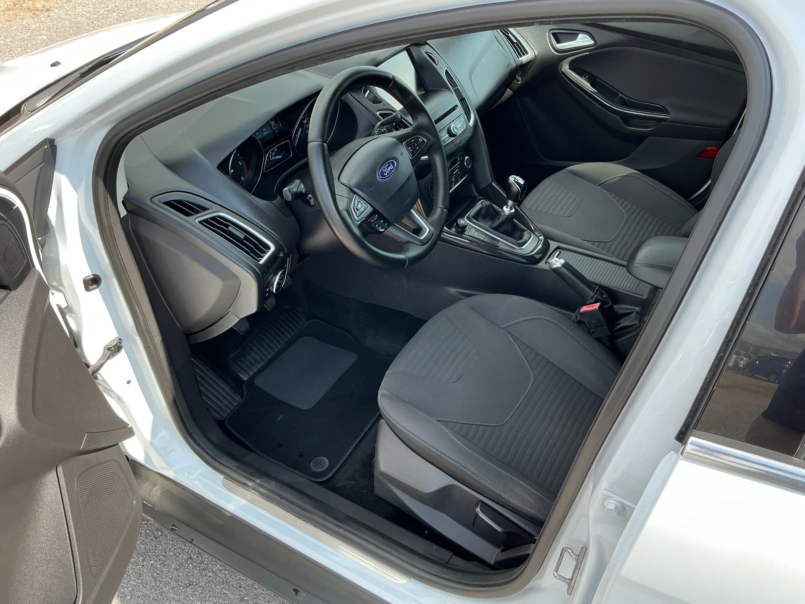 Ford Focus 1.5 TDCI | Mobile.bg � ����������� 11