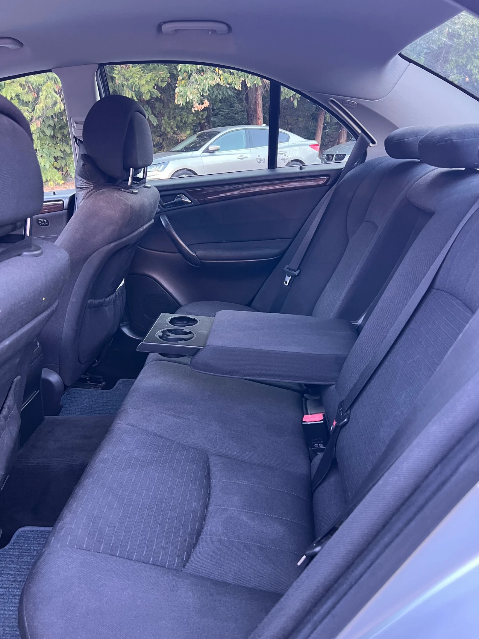Mercedes-Benz C 220, снимка 11 - Автомобили и джипове - 55684420