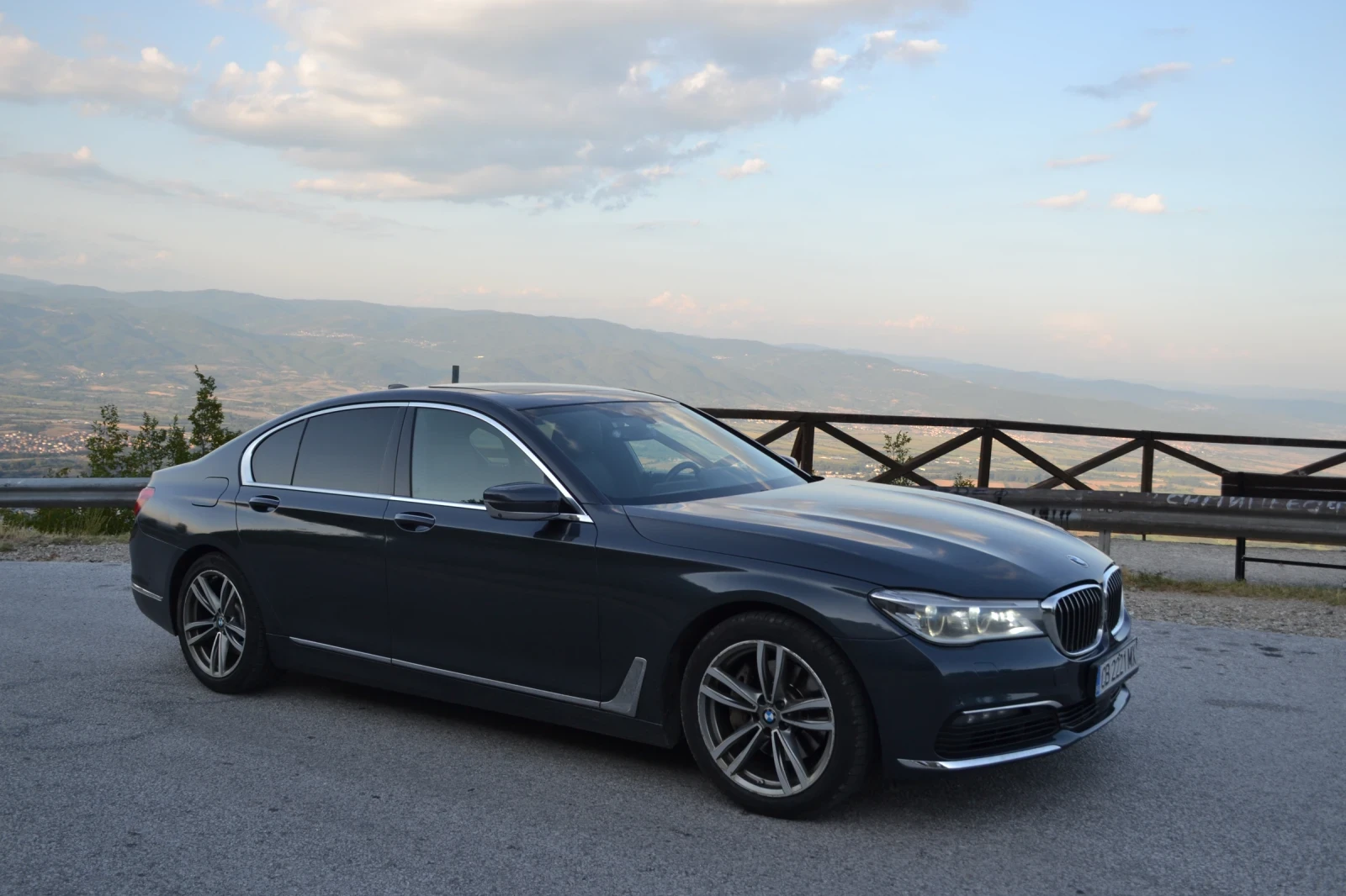 BMW 730, снимка 6 - Автомобили и джипове - 55806839