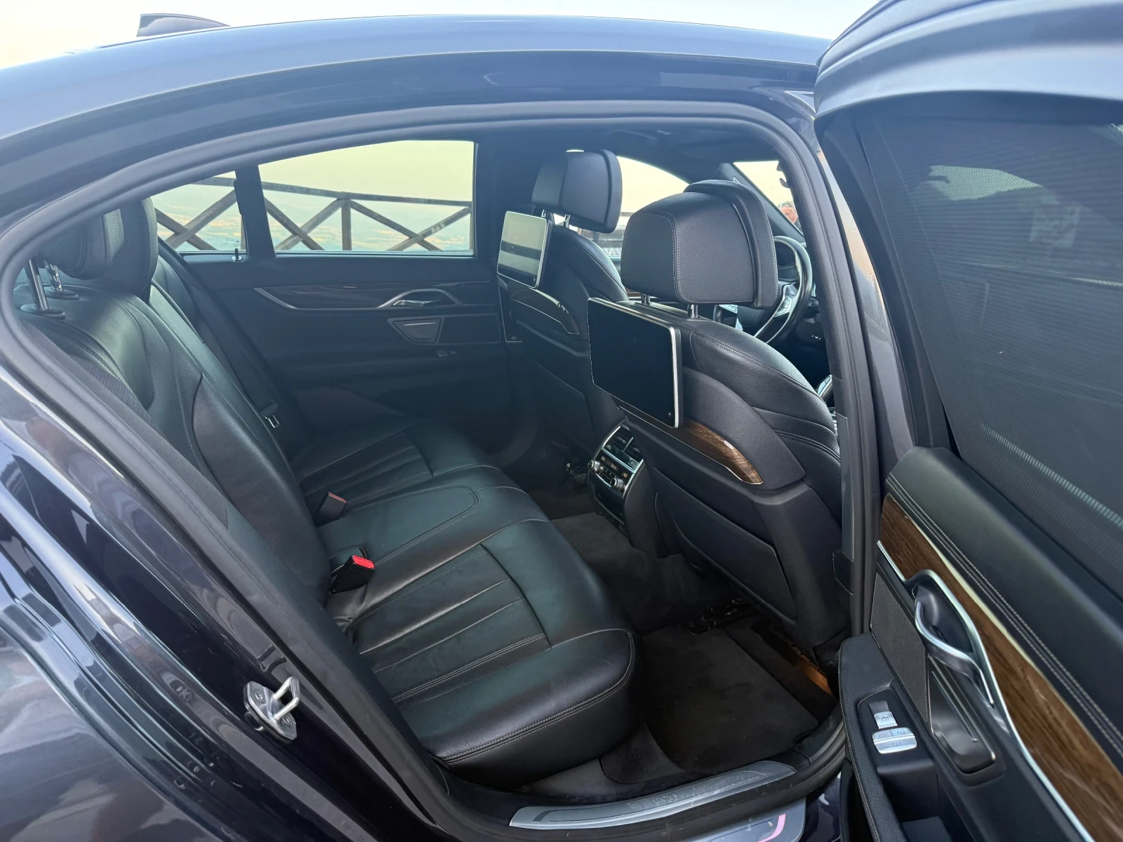 BMW 730, снимка 8 - Автомобили и джипове - 55806839