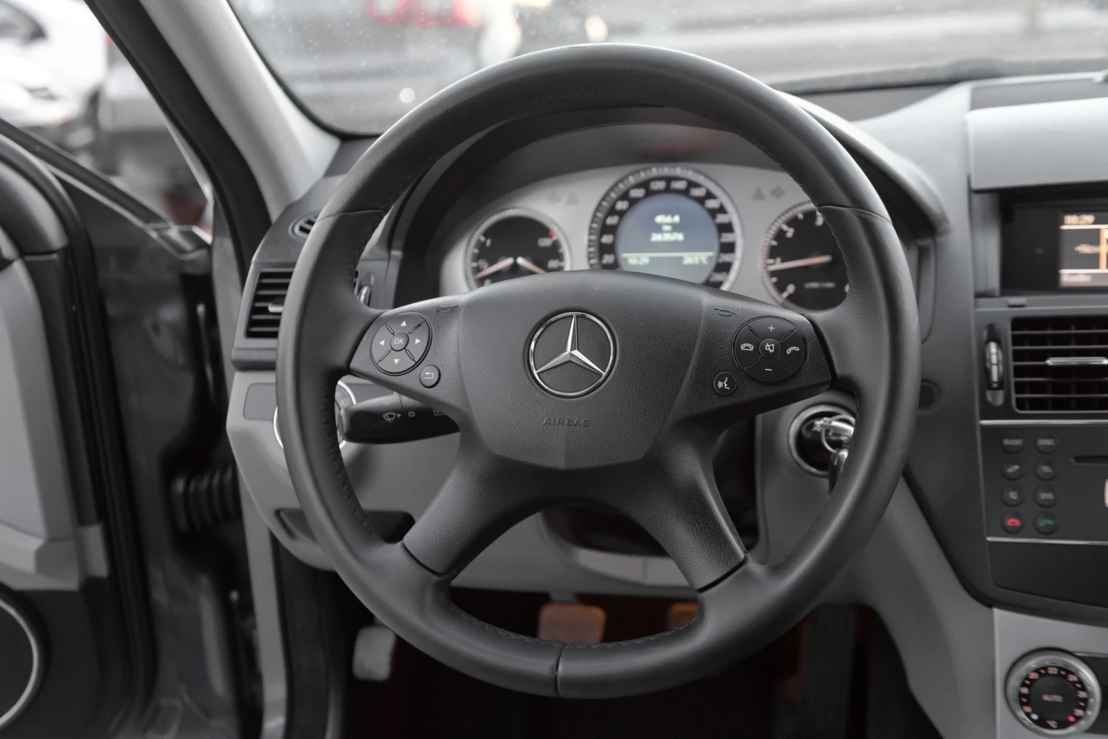 Mercedes-Benz C 220 Cdi 170ks 6sk. Xenon , снимка 13 - Автомобили и джипове - 55946450