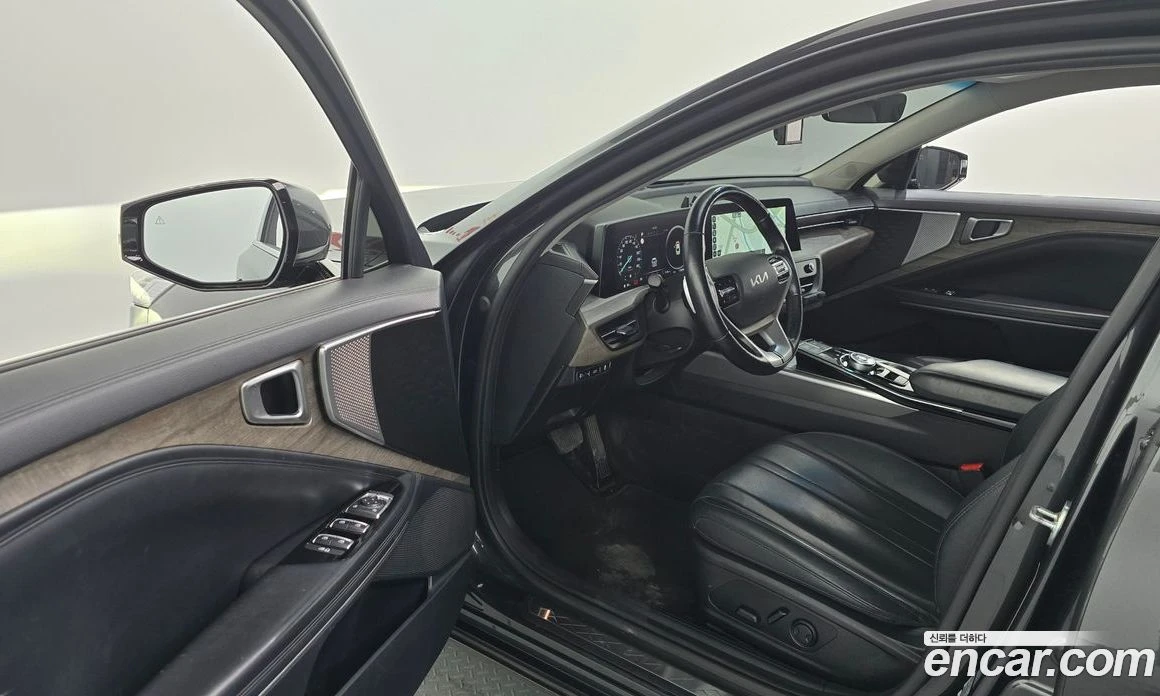 Kia K8 2.5 Gasoline 2WD Noblesse, снимка 10 - Автомобили и джипове - 56186945