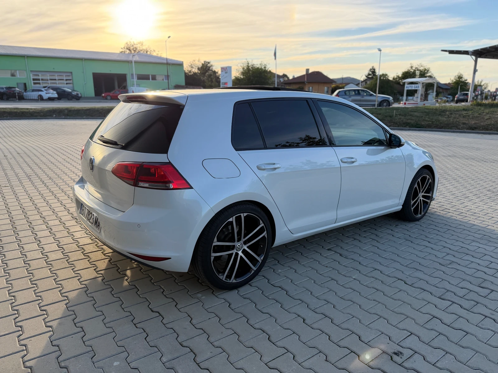 VW Golf, снимка 8 - Автомобили и джипове - 56232706