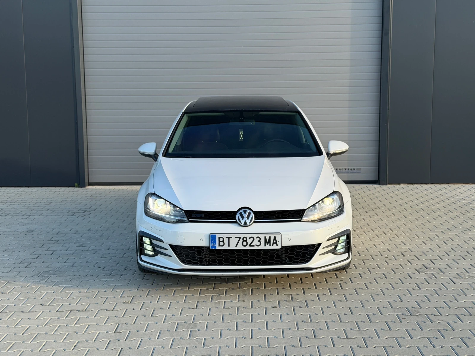 VW Golf, снимка 4 - Автомобили и джипове - 56232706