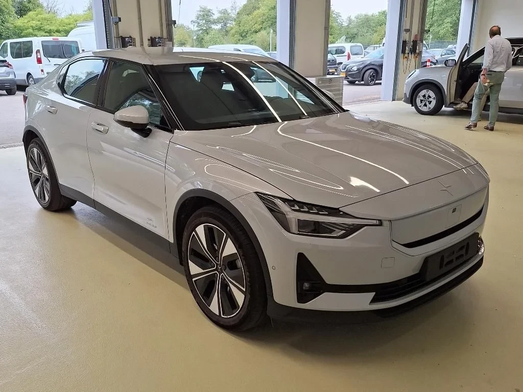 Polestar 2 82KWH LONG RANGE SINGLE MOTOR LEATHER NAVI LED 97%, снимка 3 - Автомобили и джипове - 56305091