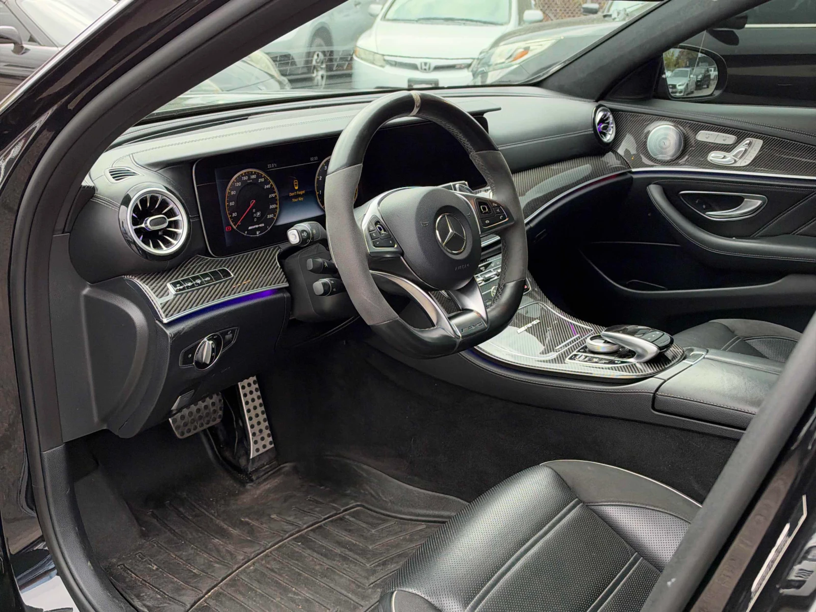 Mercedes-Benz E 63 AMG 63s* �����* �����* Burmester* Ambient* 360������*  | Mobile.bg � ����������� 6