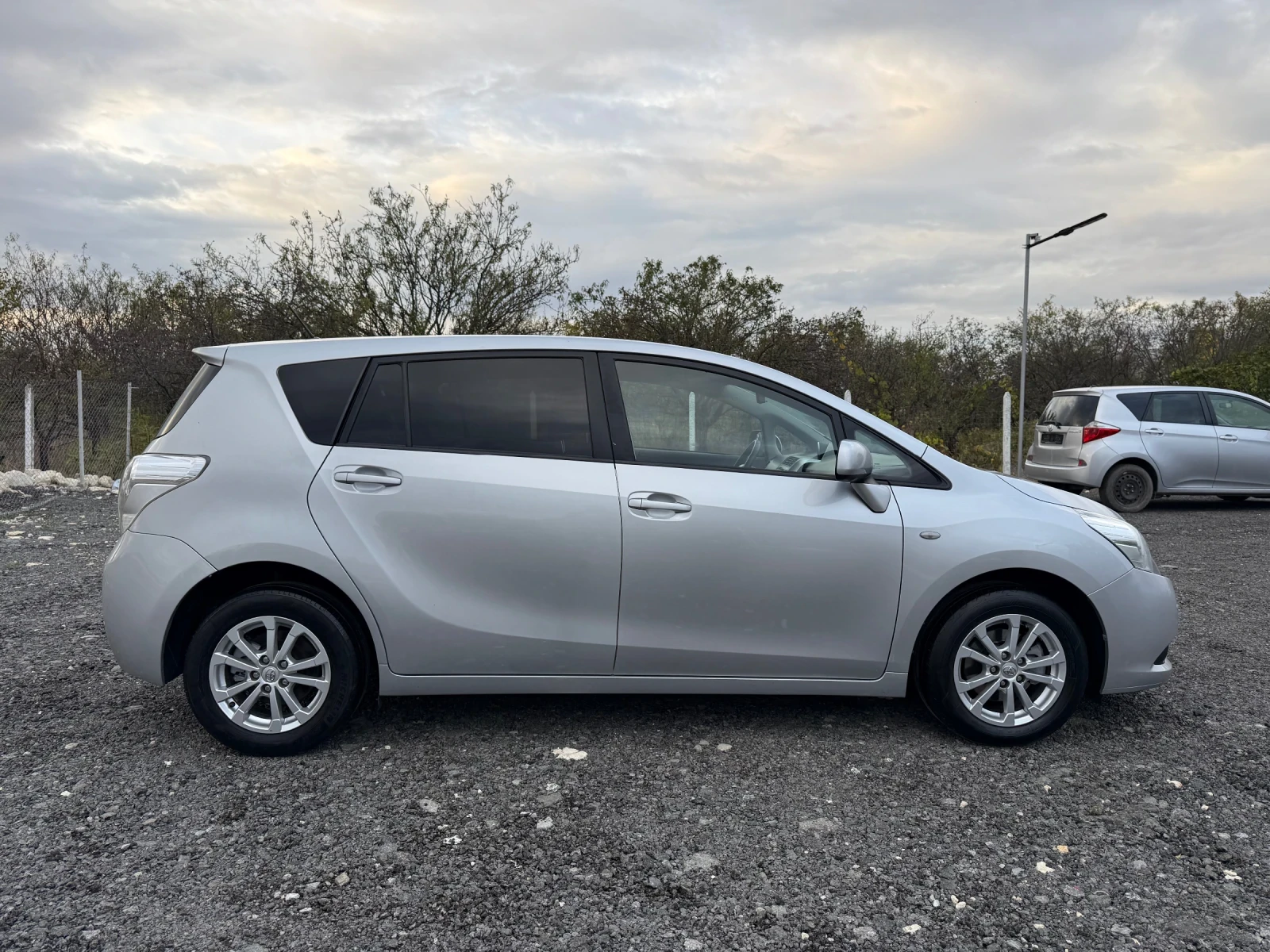 Toyota Verso 1.8VVT-i ���������/100% ������ ������/�����/������ | Mobile.bg � ����������� 8