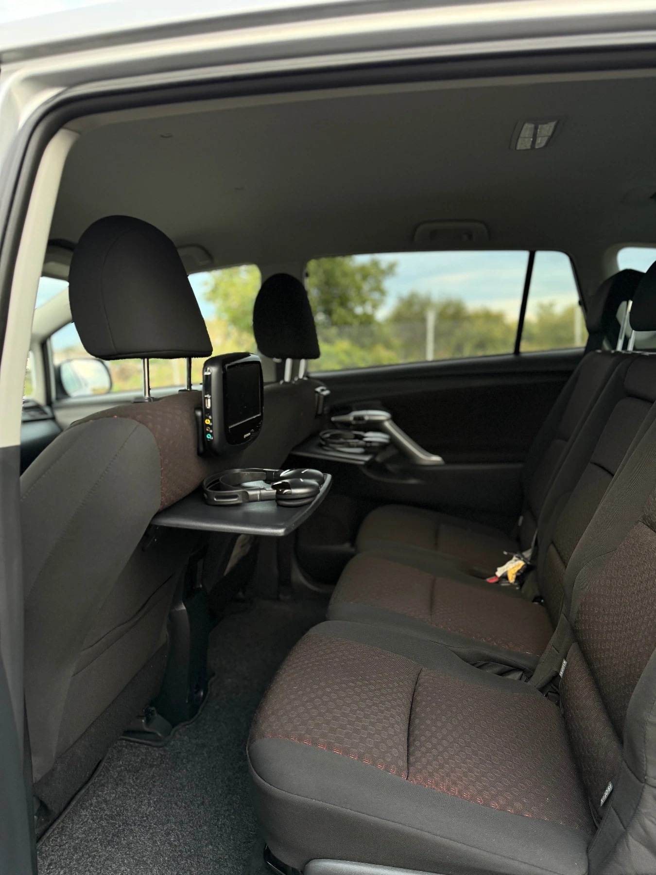 Toyota Verso 1.8VVT-i ���������/100% ������ ������/�����/������ | Mobile.bg � ����������� 13
