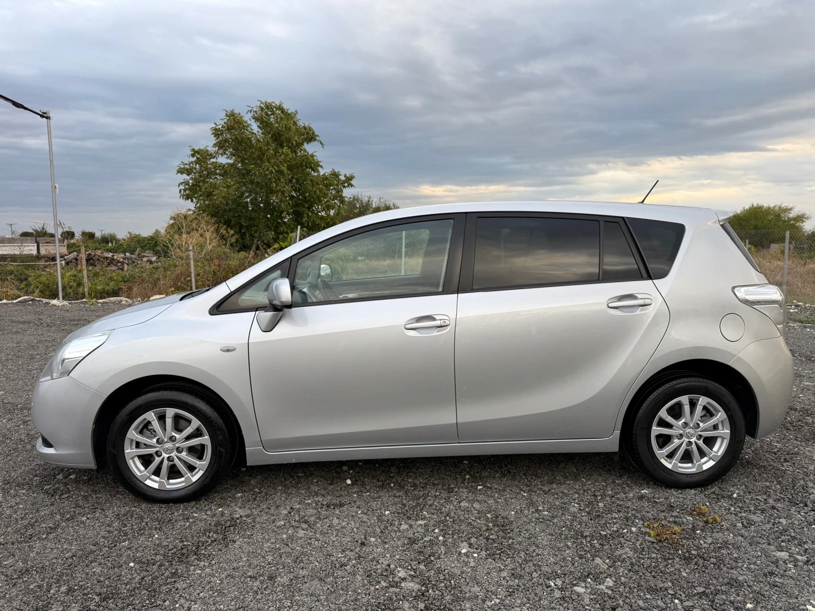Toyota Verso 1.8VVT-i ���������/100% ������ ������/�����/������ | Mobile.bg � ����������� 9