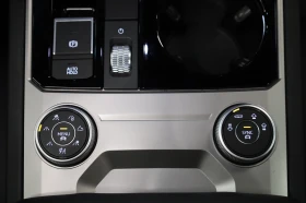 VW Touareg R-LINE* IQ HD MATRIX* HEAD UP* DYNAUDIO* PANO!!!, снимка 13