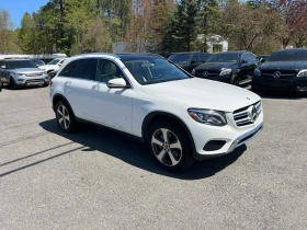  Mercedes-Benz GLC 30...