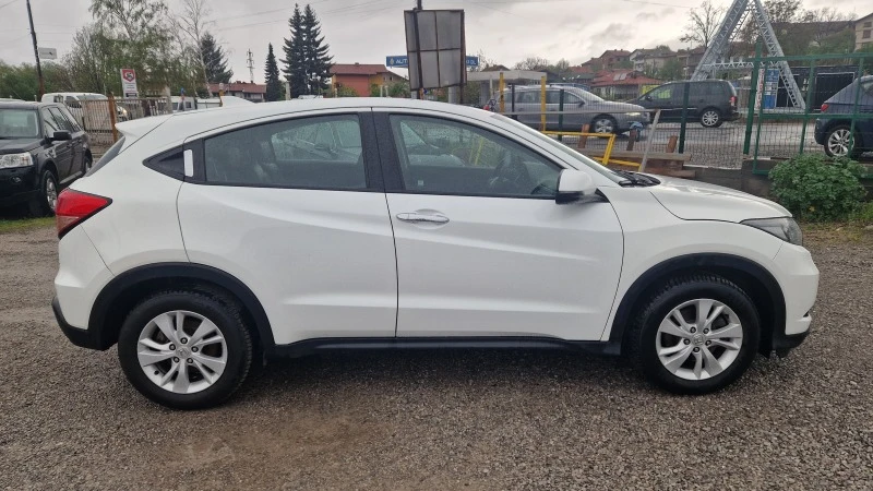 Honda Hr-v 1.5 i-VTEC NAVI AUT., снимка 7 - Автомобили и джипове - 45437931