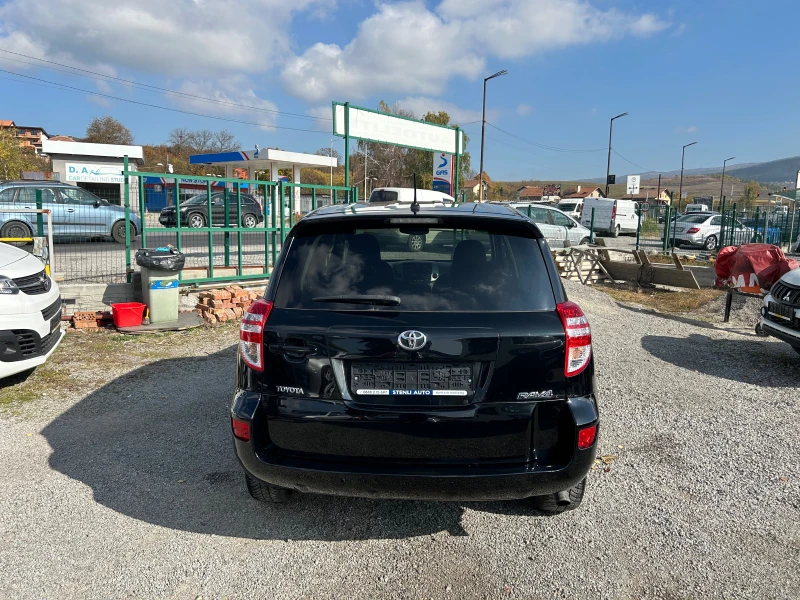 Toyota Rav4 2.2D4D 4X4 EURO5A, снимка 6 - Автомобили и джипове - 47788393