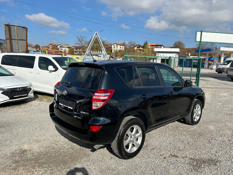 Toyota Rav4 2.2D4D 4X4 EURO5A, снимка 7 - Автомобили и джипове - 47788393