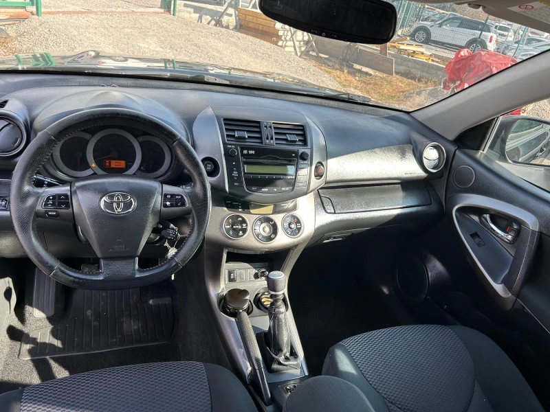 Toyota Rav4 2.2D4D 4X4 EURO5A, снимка 10 - Автомобили и джипове - 47788393