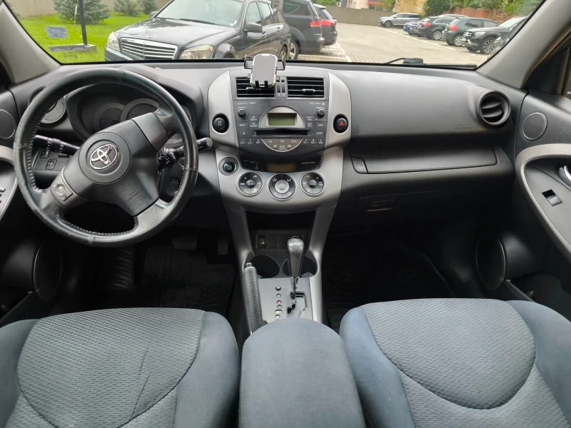 Toyota Rav4  2.0i GAS, снимка 8 - Автомобили и джипове - 52422143