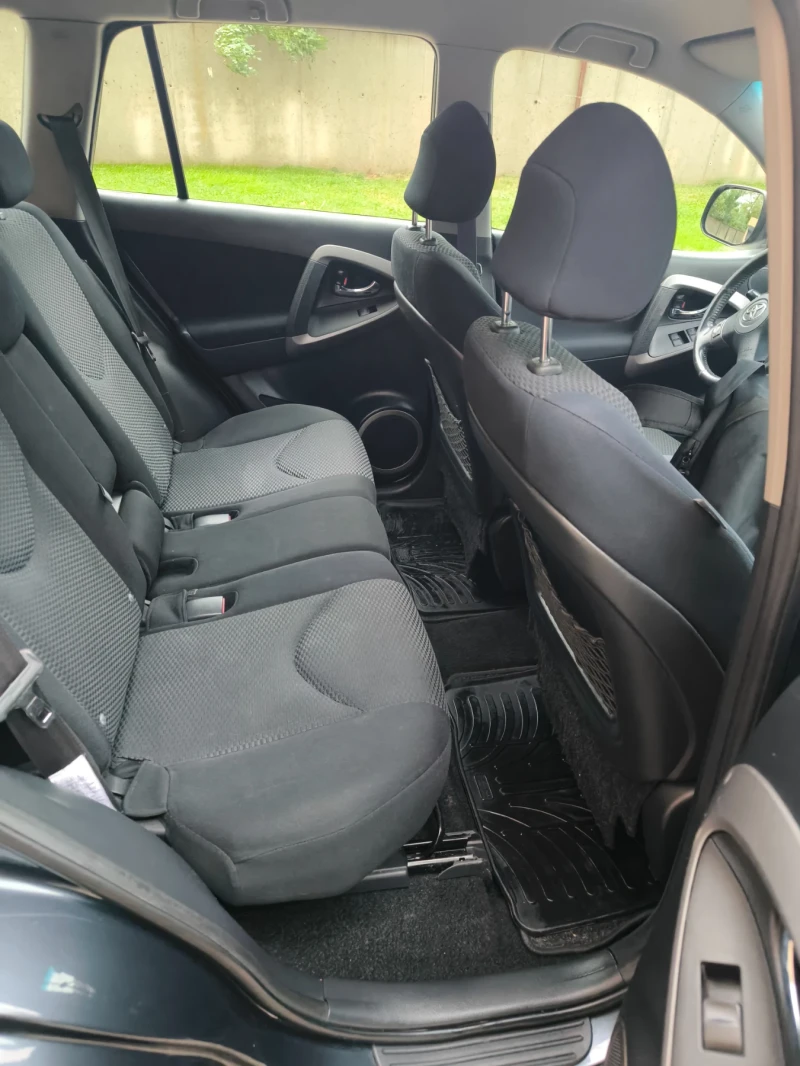 Toyota Rav4  2.0i GAS, снимка 11 - Автомобили и джипове - 52422143