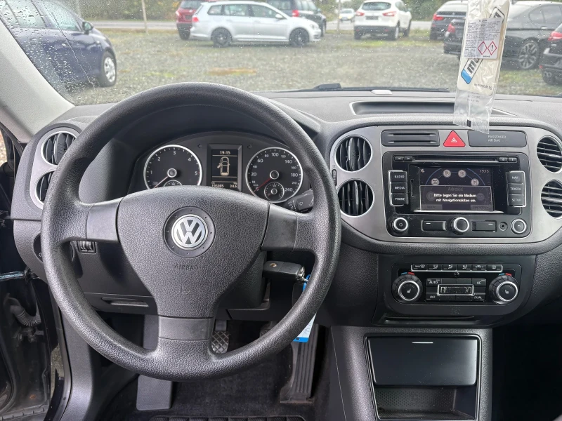 VW Tiguan 2.0TDI, снимка 9 - Автомобили и джипове - 52339991