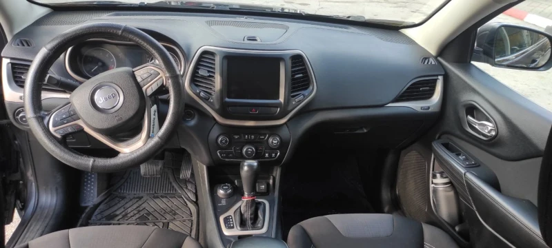 Jeep Cherokee V6 4Х4, снимка 9 - Автомобили и джипове - 52549664