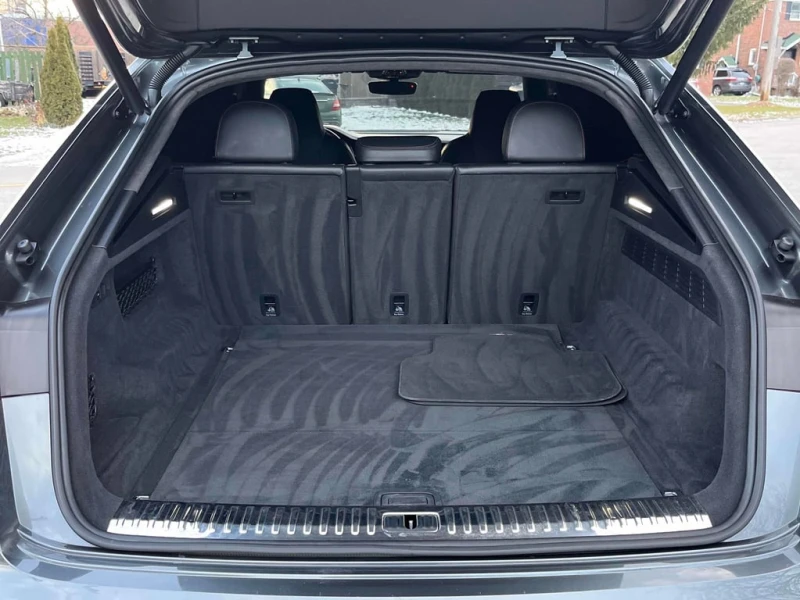 Audi RSQ8 * 4.0 TFSI quattro * CARFAX * ЦЕНА ДО БГ, снимка 14 - Автомобили и джипове - 52907909