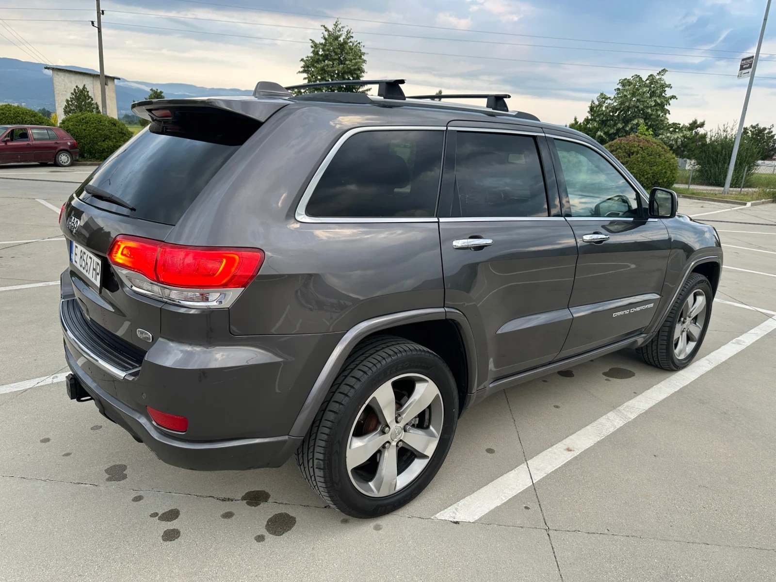 Jeep Grand cherokee Jeep Grand Cherokee 5.7 Hemi Overland/Distronic - изображение 4