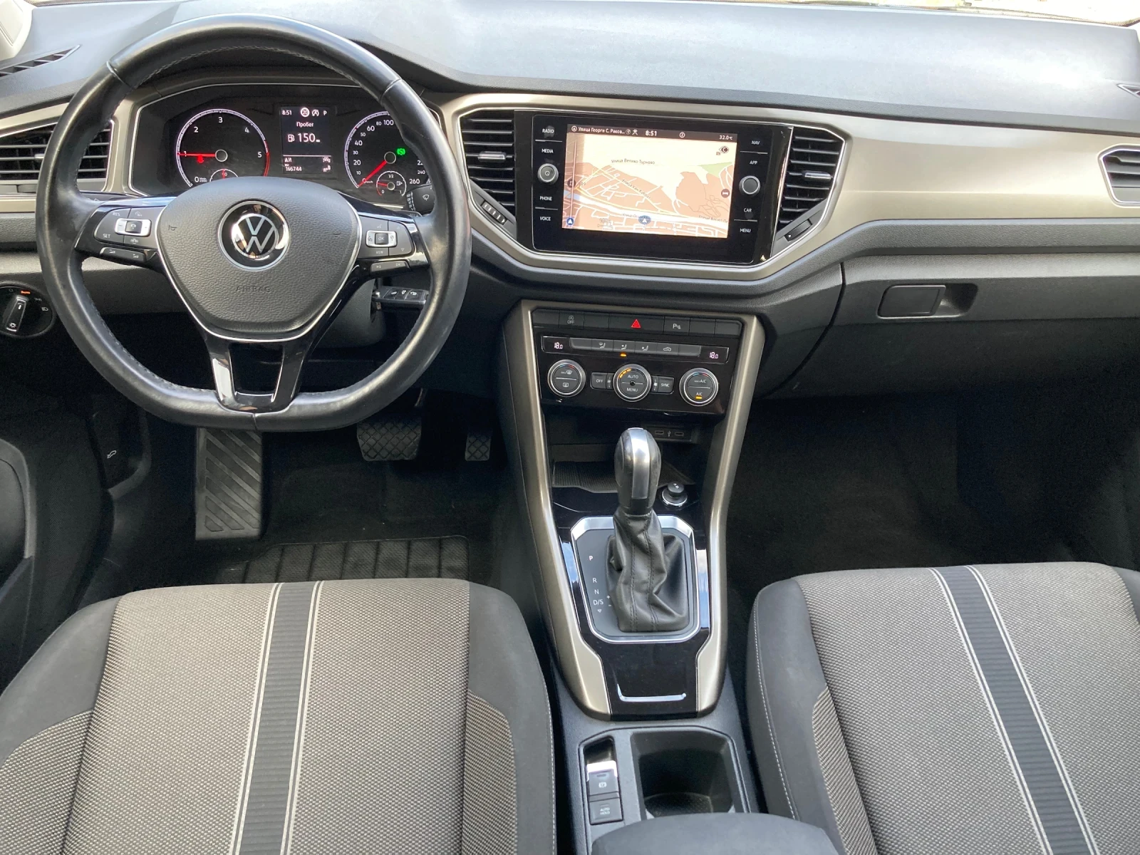 VW T-Roc 2.0TDI 2021Г AVTOMAT Distr LED Assist - изображение 10