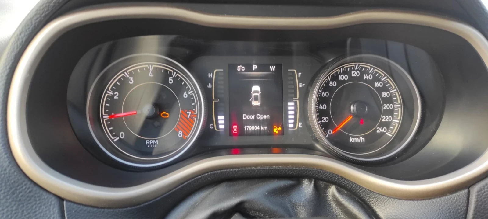 Jeep Cherokee V6 4Х4 - изображение 8