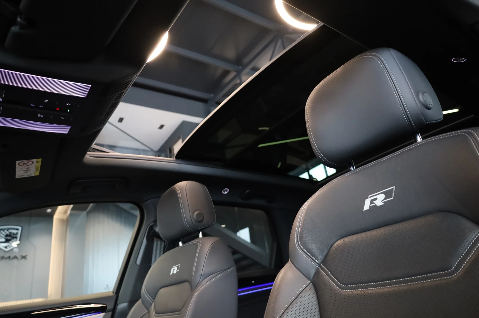 VW Touareg R-LINE* IQ HD MATRIX* HEAD UP* DYNAUDIO* PANO!!! | Mobile.bg � ����������� 12