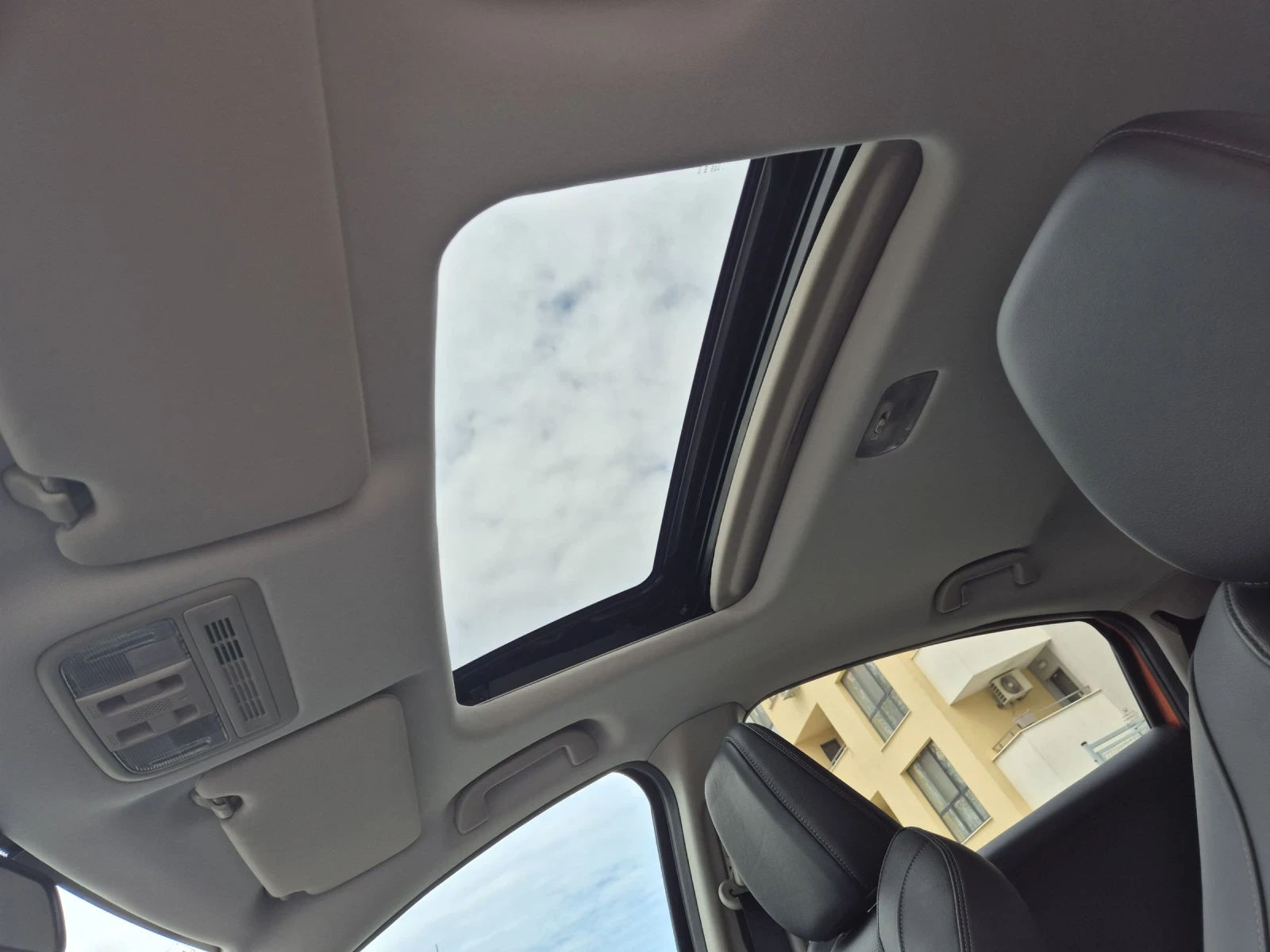 Honda Hr-v 1.8i, AWD, TOURING, подходяща за ГАЗ, снимка 12 - Автомобили и джипове - 54041728