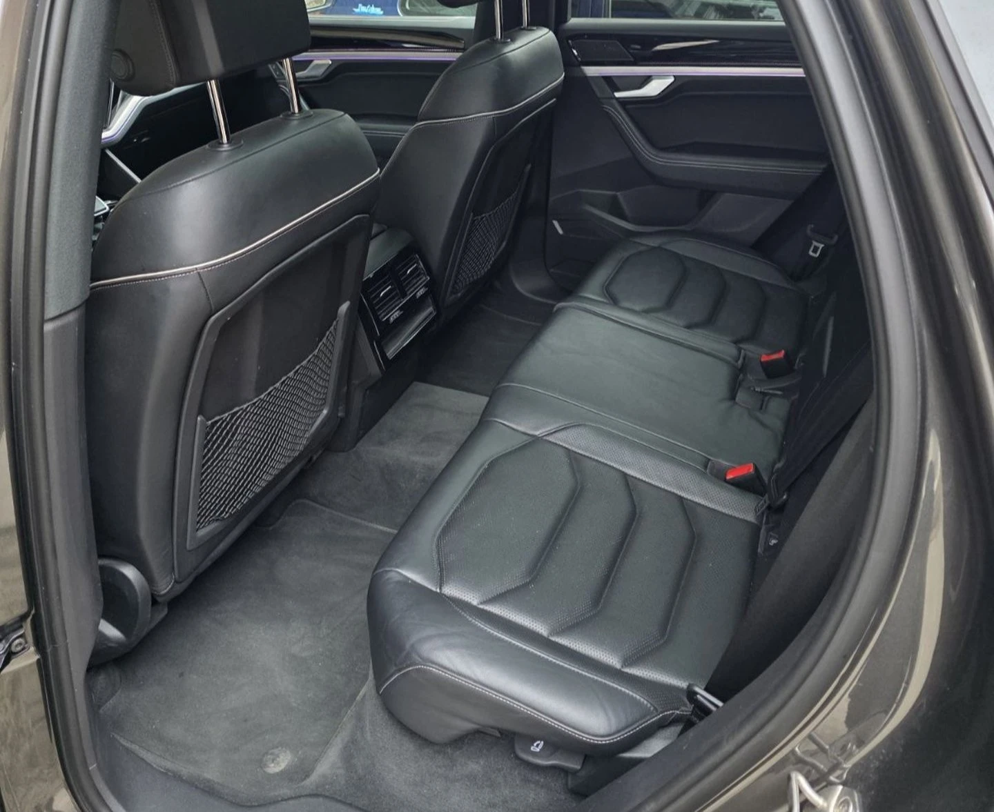 VW Touareg, снимка 10 - Автомобили и джипове - 56420618