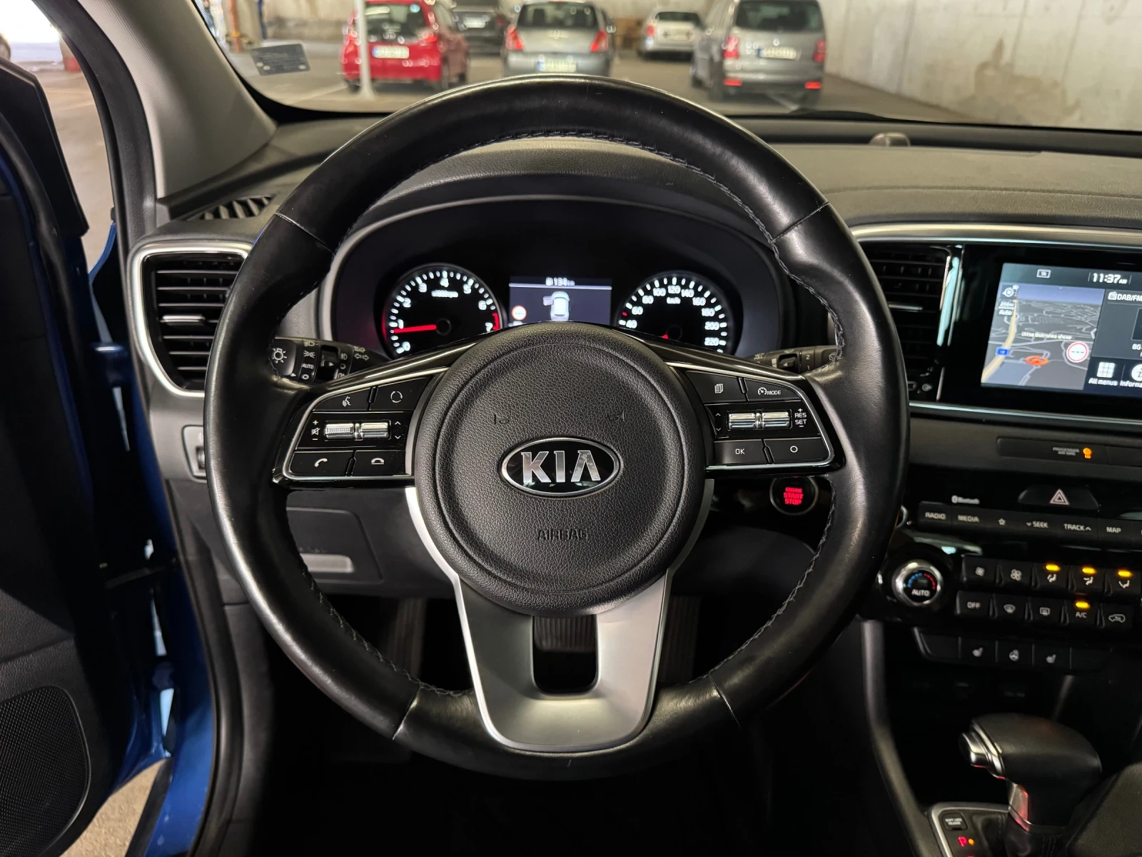 Kia Sportage, снимка 14 - Автомобили и джипове - 55800932