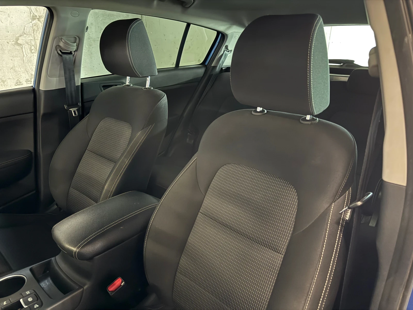 Kia Sportage, снимка 12 - Автомобили и джипове - 55800932