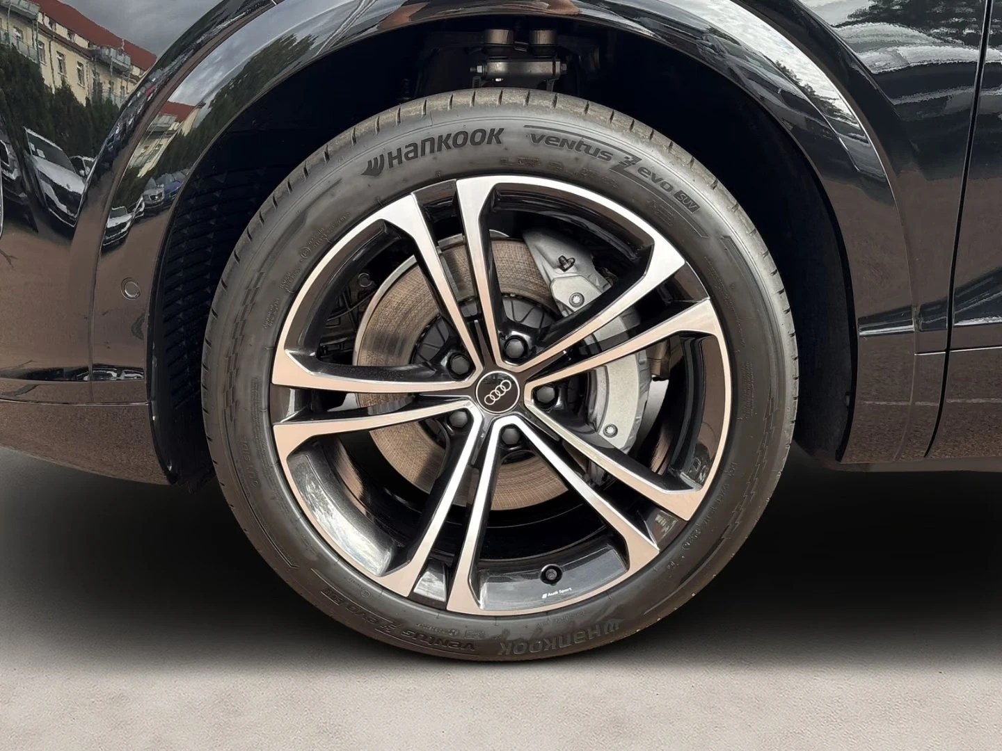 Audi Q7 S-LINE / MATRIX / B&O / HUD / PANO / 360 / TECH+ /, снимка 6 - Автомобили и джипове - 56116738