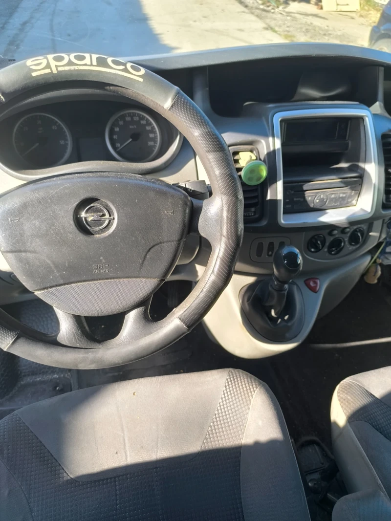 Opel Vivaro, снимка 7 - Бусове и автобуси - 51817687