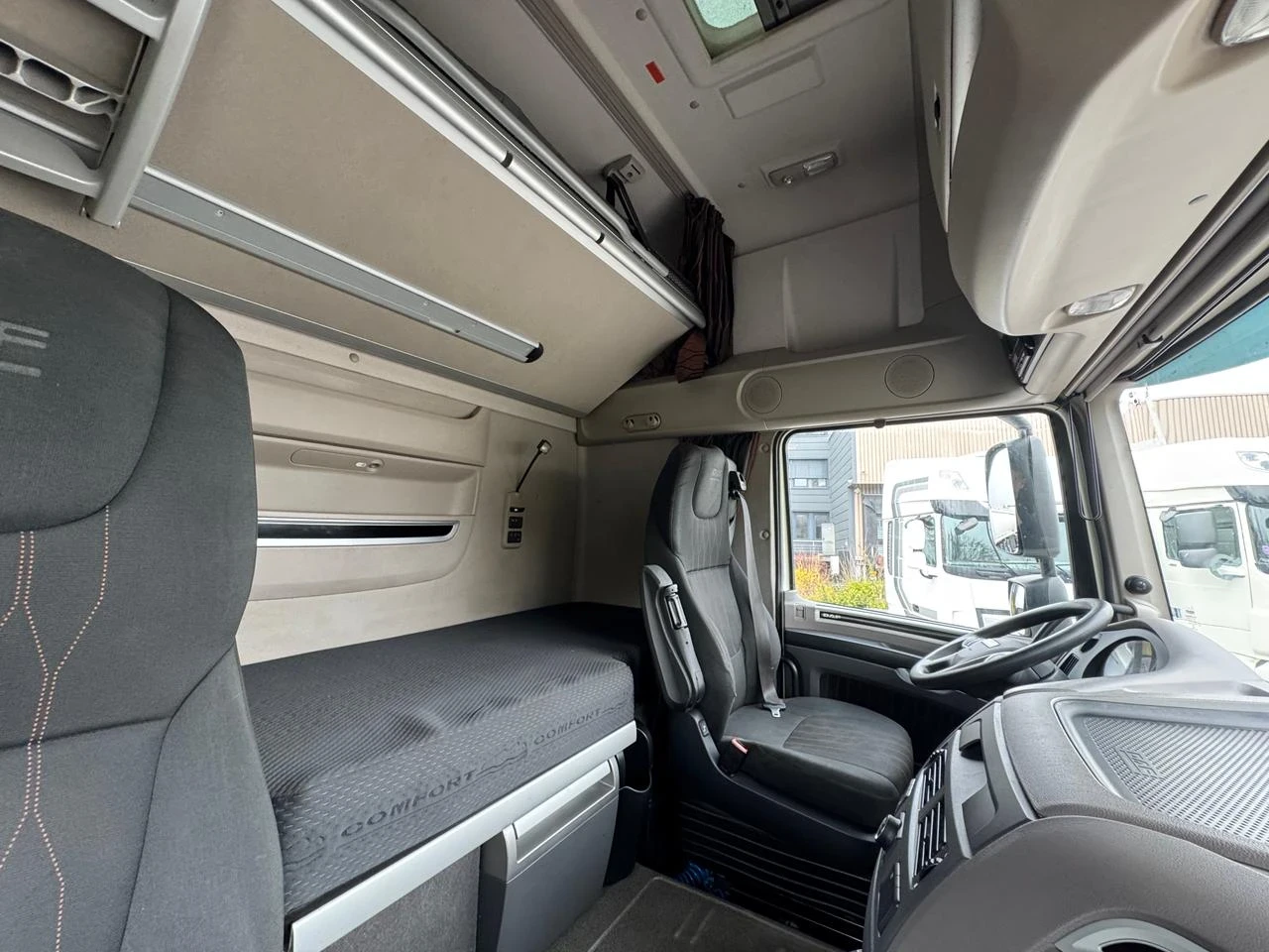 Daf Xf-480, снимка 12 - Камиони - 54216657