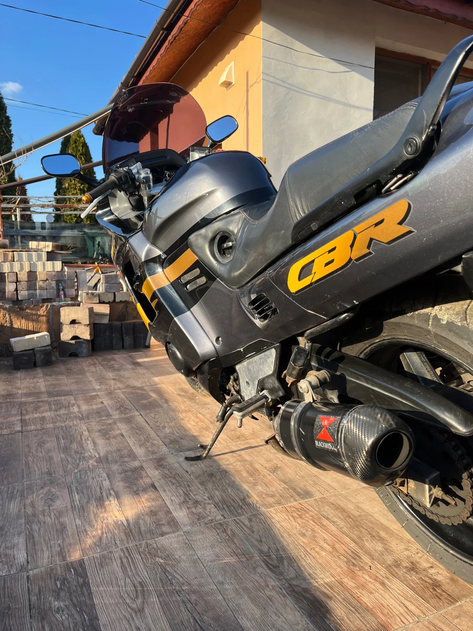 Honda Cbr CBR 1000F - изображение 2