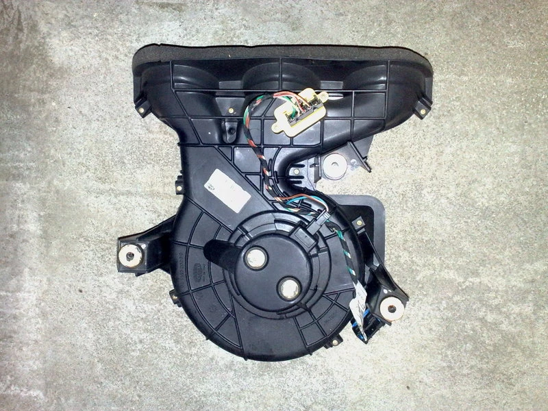 Вентилатор парно за Ситроен Берлинго (2)