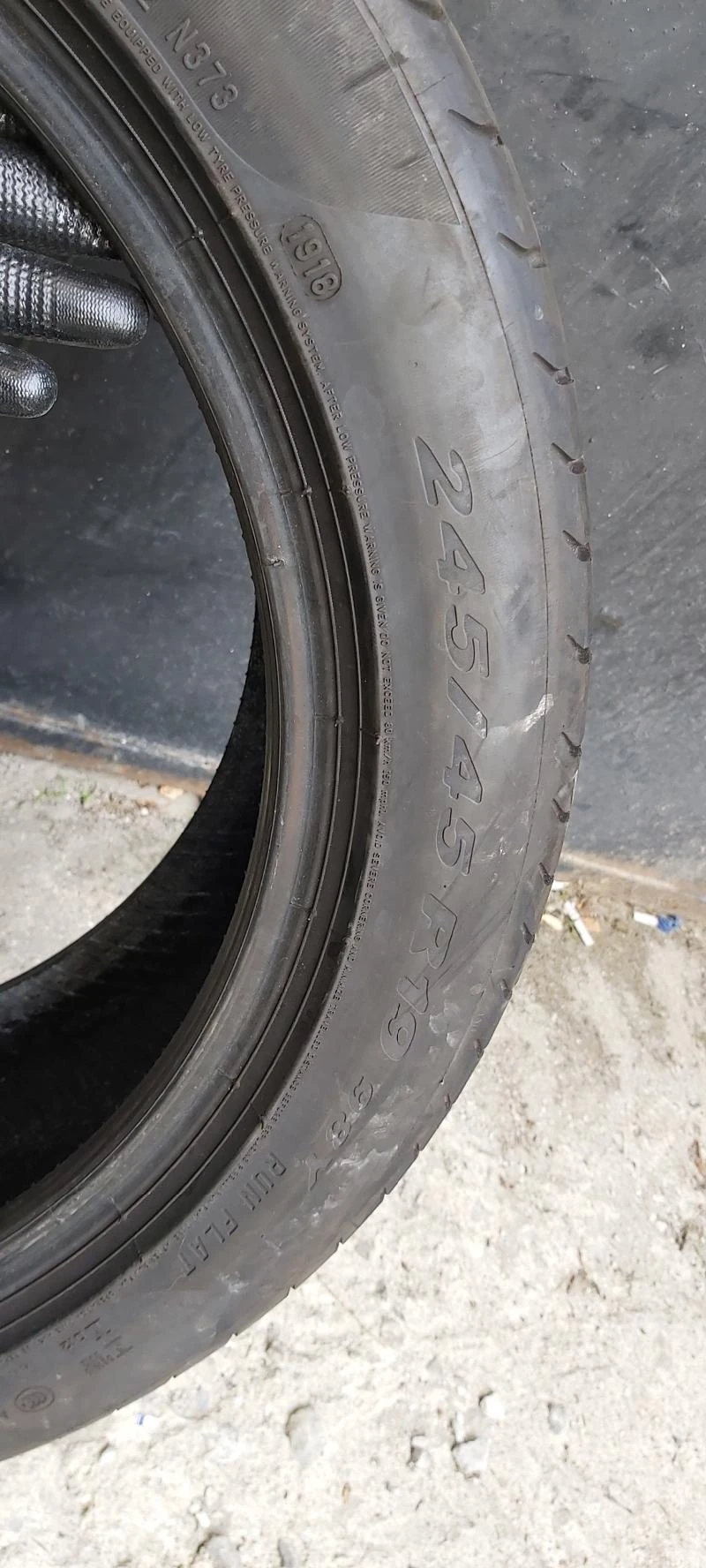 Гуми Летни 275/40R19, снимка 9 - Гуми и джанти - 34343188