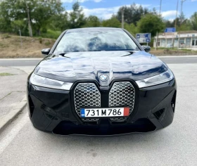    BMW iX XDrive40/AWD/Sport/HUD/360/ 