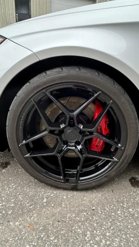 Mercedes-Benz CLS 63 AMG Designo | Distronic | АвтоКредит | Цена до БГ | Auto.bg — изображение 5
