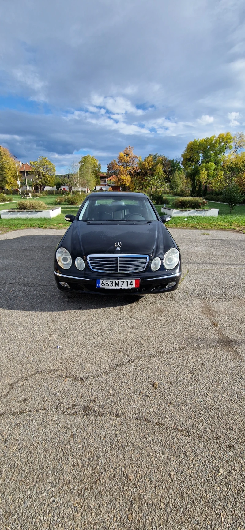 Mercedes-Benz E 200 КОМПРЕСОР, снимка 5 - Автомобили и джипове - 47524188