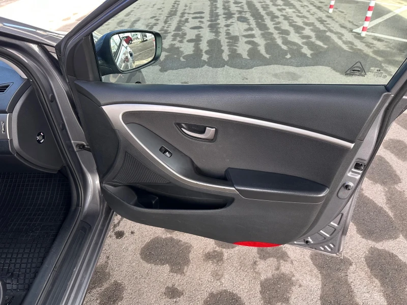 Hyundai I30 1.6CRDI EURO6B, снимка 10 - Автомобили и джипове - 47719648