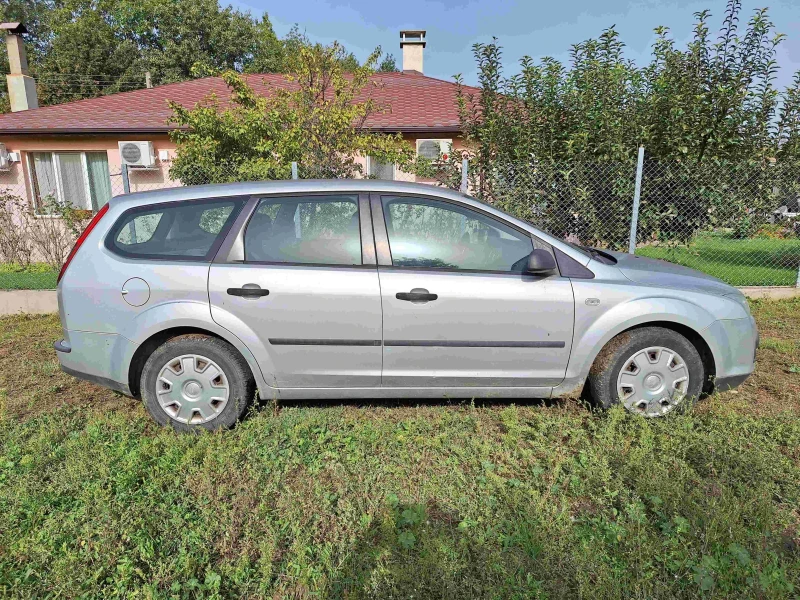 Ford Focus 1.6TDCI, снимка 4 - Автомобили и джипове - 48105103