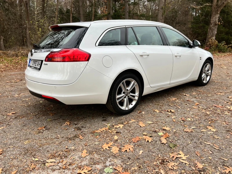 Opel Insignia, снимка 6 - Автомобили и джипове - 48144441