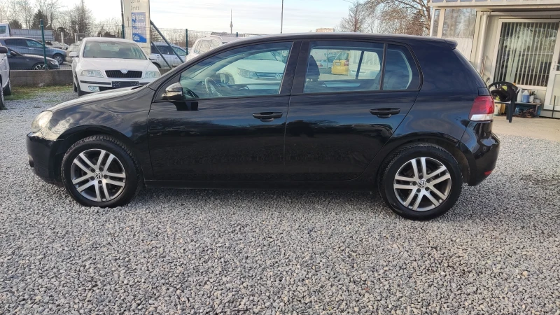 VW Golf 1.6tdi 105кс. АВТОМАТ/НАВИ, снимка 4 - Автомобили и джипове - 48632687